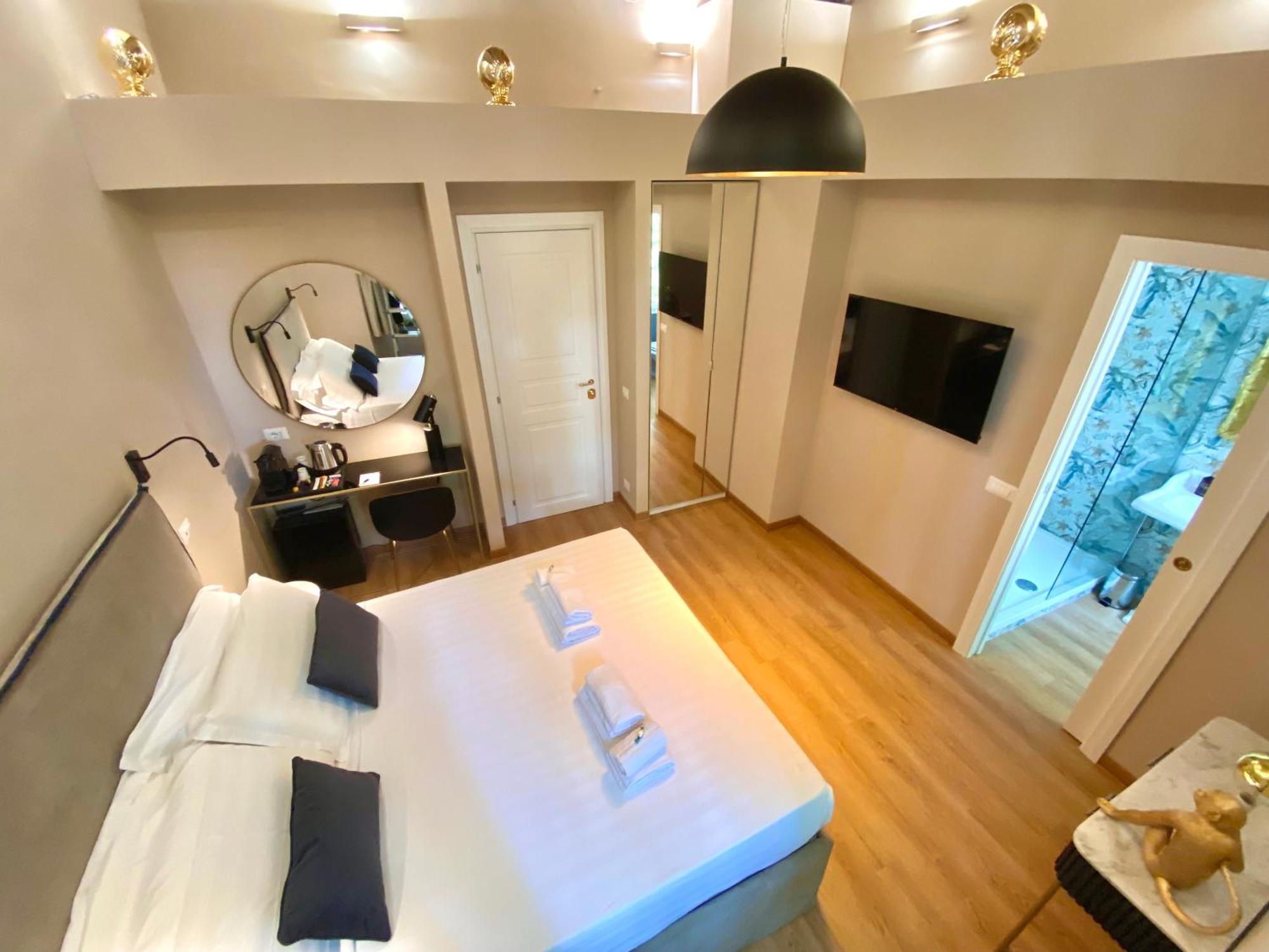 Queen Of Rome Luxury Rooms Bagian luar foto