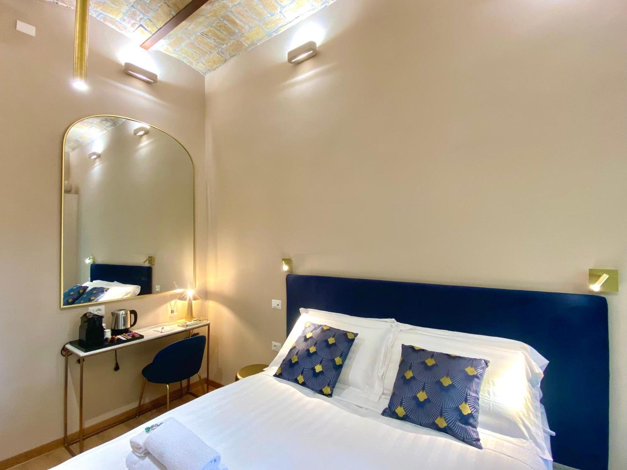 Queen Of Rome Luxury Rooms Bagian luar foto