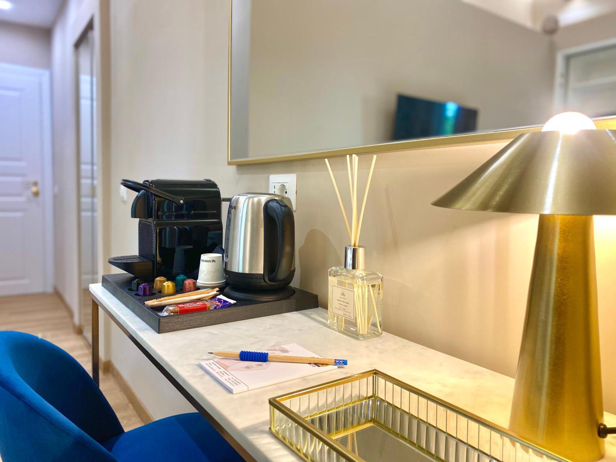 Queen Of Rome Luxury Rooms Bagian luar foto