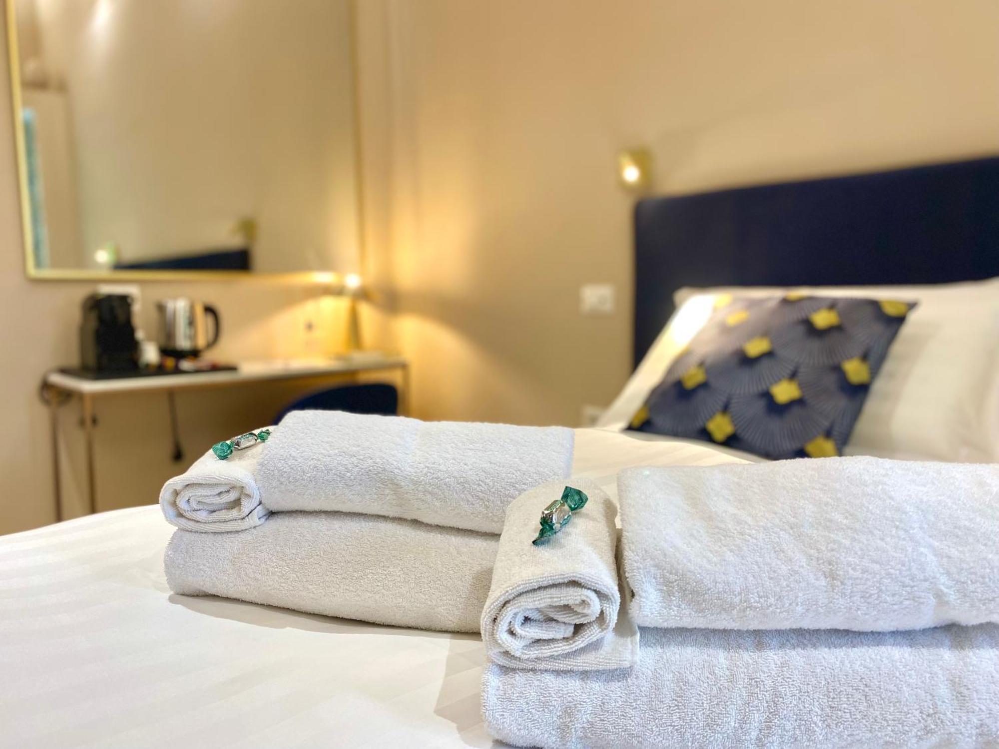 Queen Of Rome Luxury Rooms Bagian luar foto