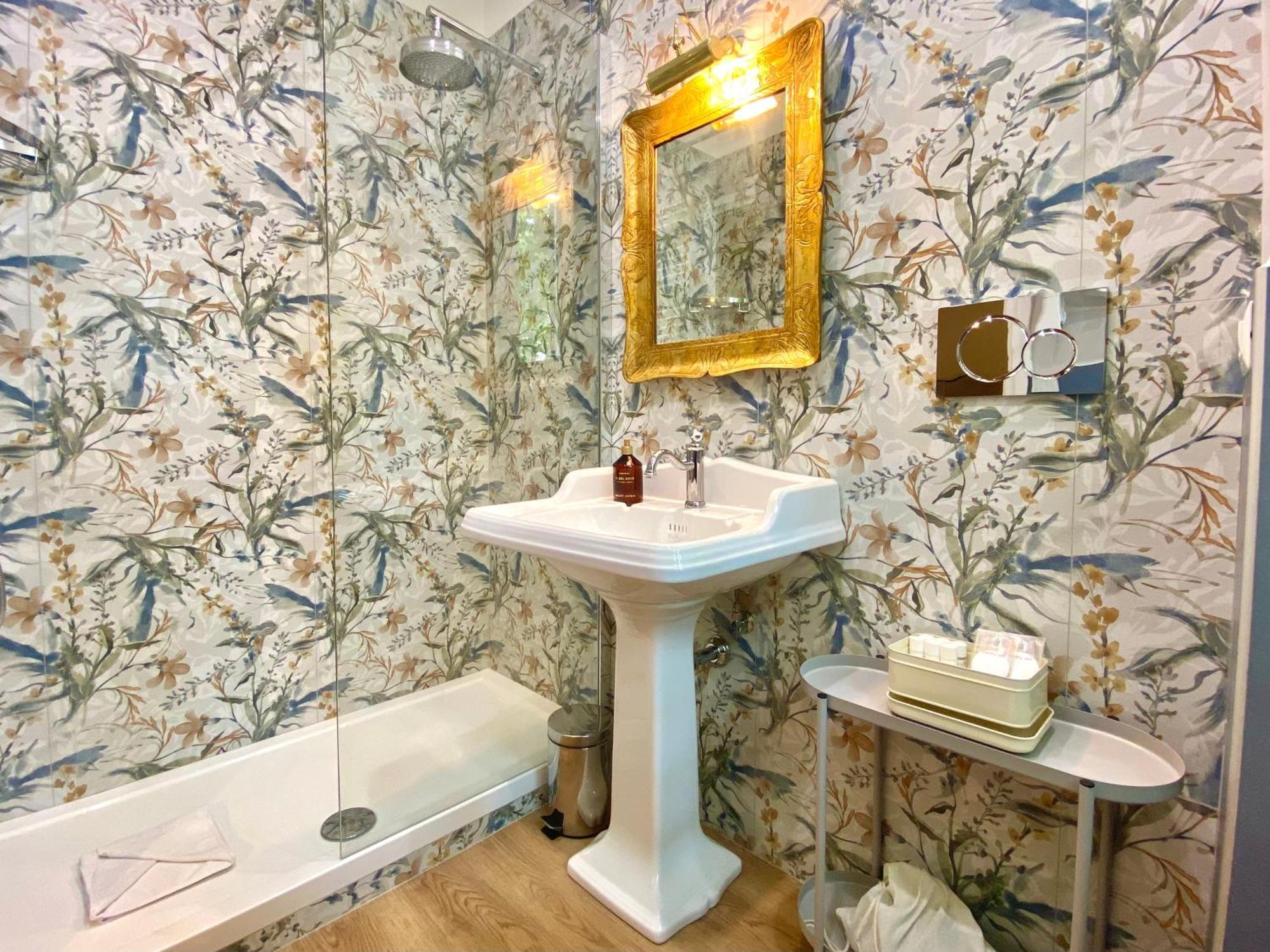 Queen Of Rome Luxury Rooms Bagian luar foto