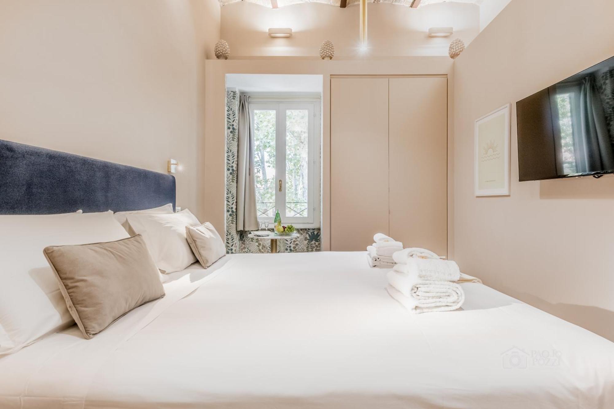 Queen Of Rome Luxury Rooms Bagian luar foto